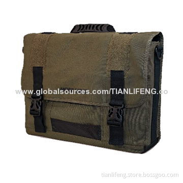 17.3-inch Eco-Friendly Canvas Messenger Bag (Green)